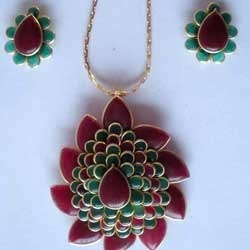 Manufacturers Exporters and Wholesale Suppliers of Pendants & Earrings 01 Jaipur Rajasthan